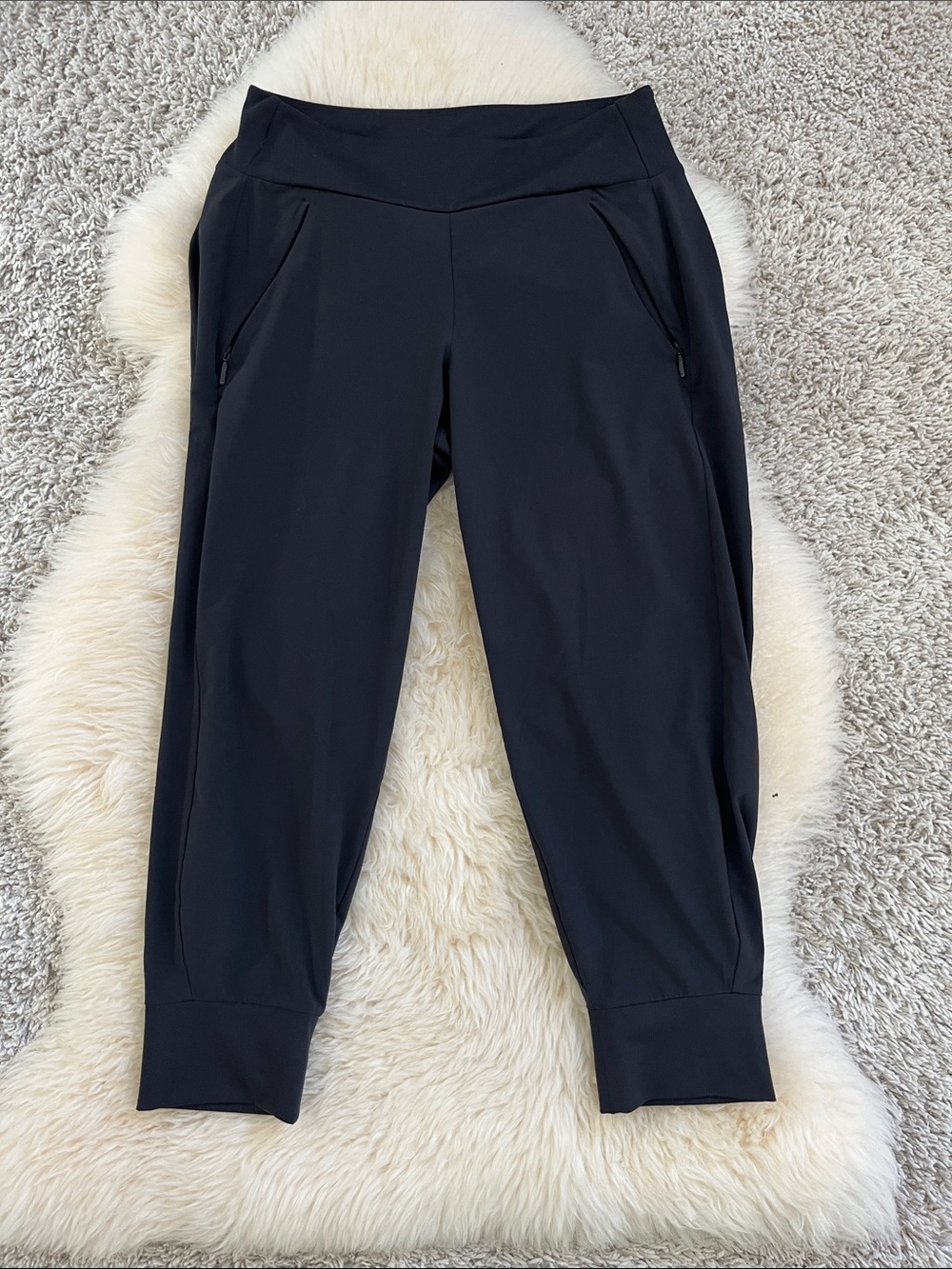 Athleta Black Cropped Active Joggers